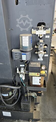 CNC lathe DOOSAN LYNX 2100LMA