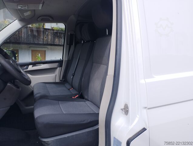Bott workshop van VW T 6 2,0 TDI Werkzeugregale Werkstatt Bot