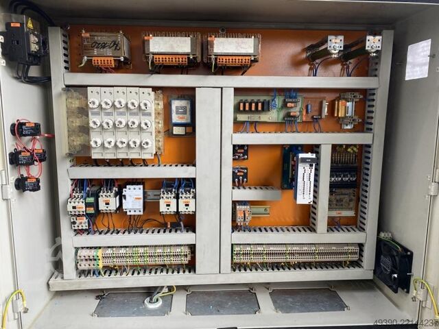 Hydraulische CNC Profil- und Nutenziehmaschine, Nutenziehmaschine, Räummaschine, Profilziehmaschinen LEISTRITZ Polymat 50 / 400 CNC