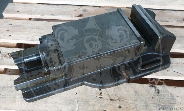 Machine vice 200mm jaw width