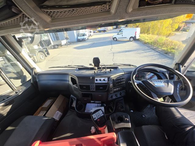 Truck chassis IVECO AD260X40Y/PS HR ON*Rechtslenker*