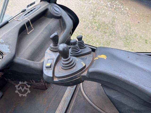 Front loader forklift LINDE H70 D 01