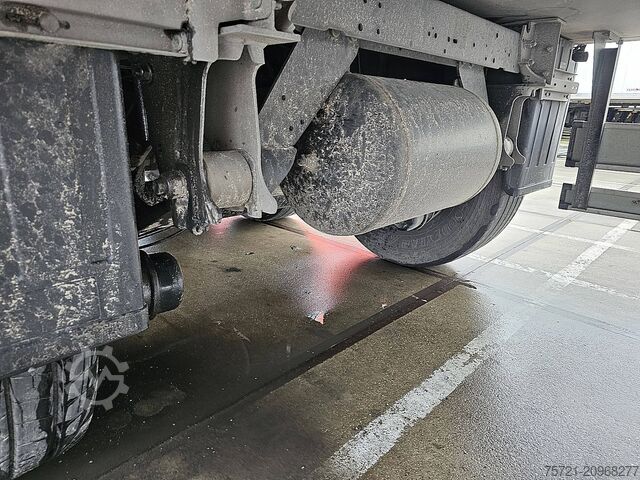 Refrigerated/frozen transport SCHMITZ SKO 24