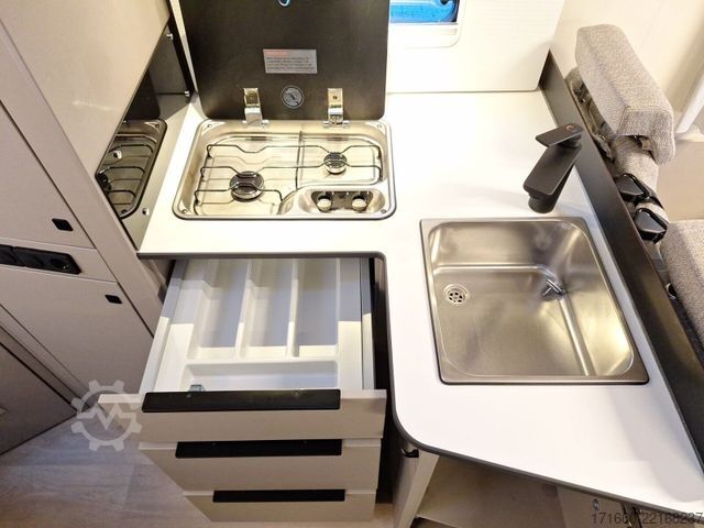 Semi-integrated camper BÜRSTNER Campeo TD 660 SAT+TV, MARKISE, DIESELHEIZUNG