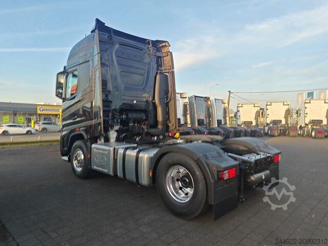 Standard tractor unit Ford Truck F-Max