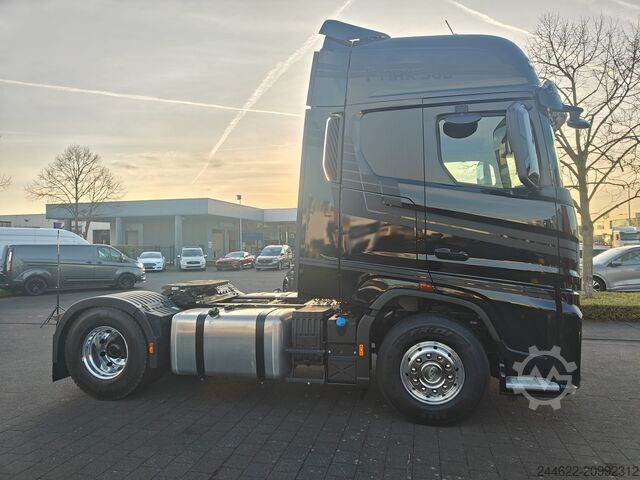 Standard tractor unit Ford Truck F-Max