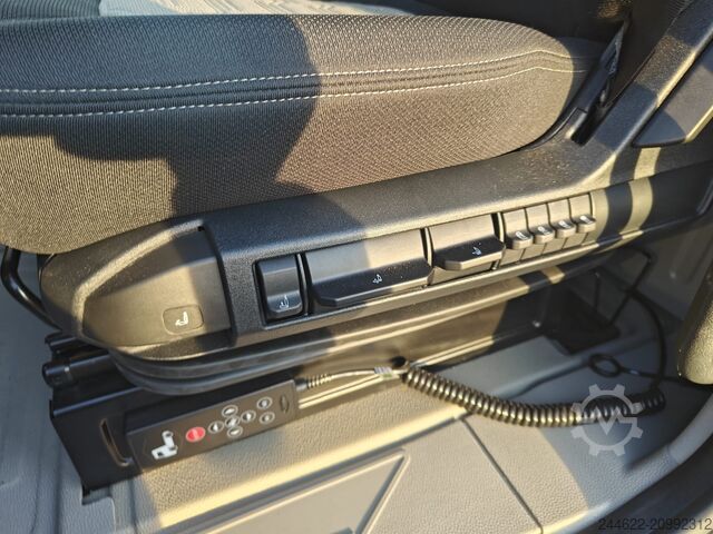 Standard tractor unit Ford Truck F-Max