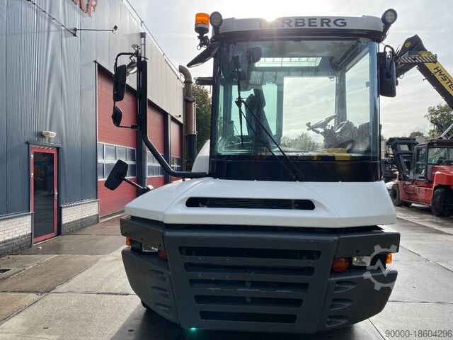 Terminal tractor Terberg RT223