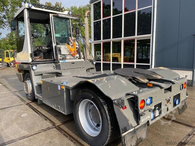 Terminal tractor Terberg RT223