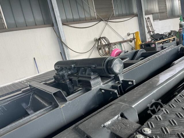 Spezial-LKW BLOCCAGGIO POSTERIORE INTERNO CON 2 PISTONI
