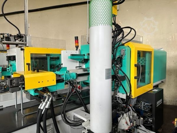 Injection molding machine Arburg 370S 700-100/100