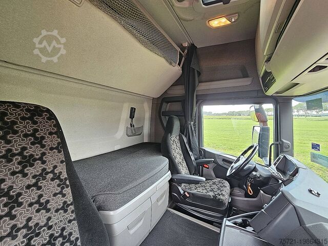 Standard-SZM SCANIA R450 6X2/2 LED RETARDER