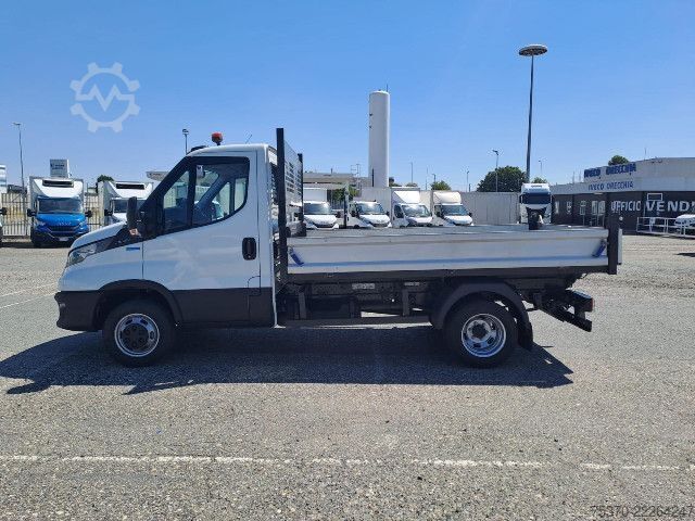 Customized van IVECO DAILY 35C14 - 3450
