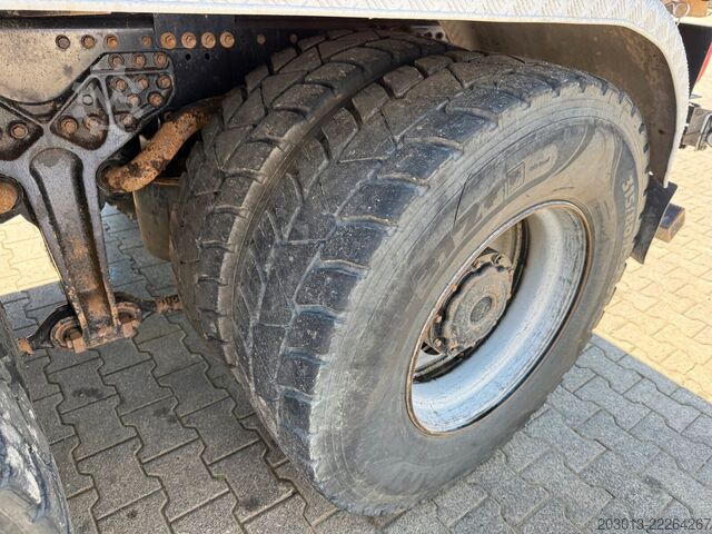 Tipper truck MAN 26.510 Meiller 3 Achs-Kipper
