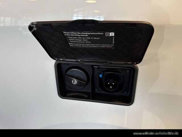 Wohnwagen/Wohnmobil MERCEDES-BENZ Marco Polo 300 Distronic+Standh+AHK+Ambient. LED