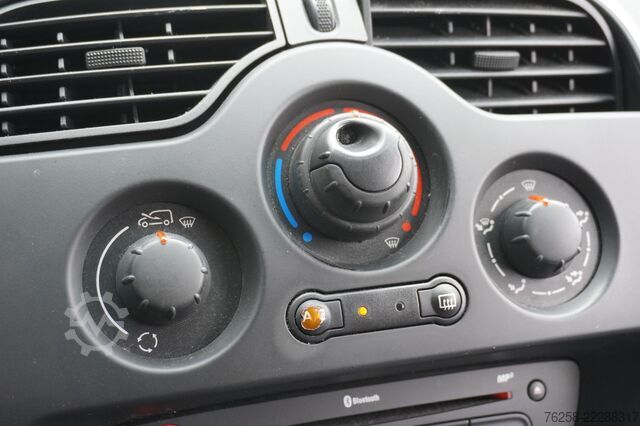 Panel van Renault Kangoo 1.5 dCi - Airco - Navi - Cruise - €2.900...