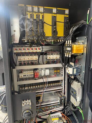 3 AXES VERTICAL MACHINING CENTER DOOSAN MYNX DNM 6500