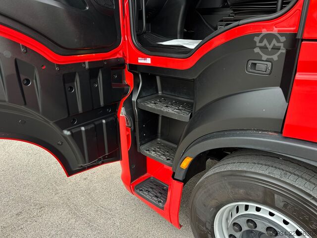 Standard tractor unit Iveco S-WAY 530 FULL PNEUMATIC