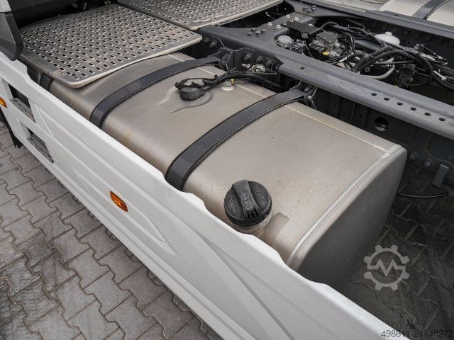 Standard SZM DAF XG480 FT + 1195Liter + Intarder + Skirts