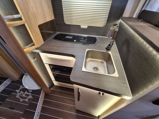 Teilintegriertes Wohnmobil KNAUS Sky Ti PLATINUM SELECTION 700 MEG *Care-Drive*