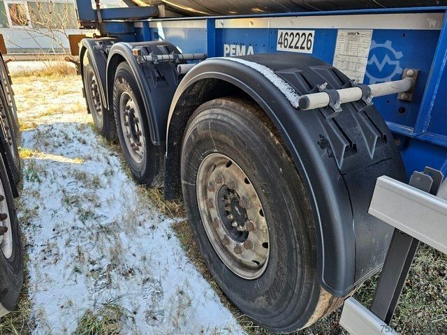 Tankauflieger SCHMITZ CARGOBULL Tankcontainer Chassis+Tankcontainer  Schwallwand