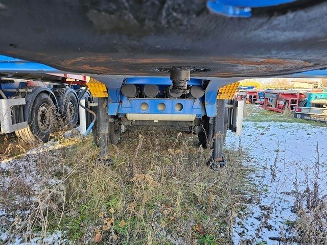 Auflieger-Wechselfahrgestell SCHMITZ CARGOBULL 20" Tankconatinerchassis + Tankcontainer