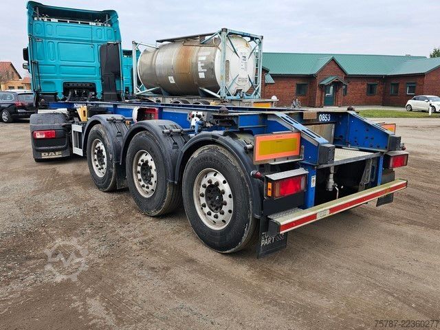 Auflieger-Wechselfahrgestell SCHMITZ CARGOBULL 20" Tankconatinerchassis + Tankcontainer