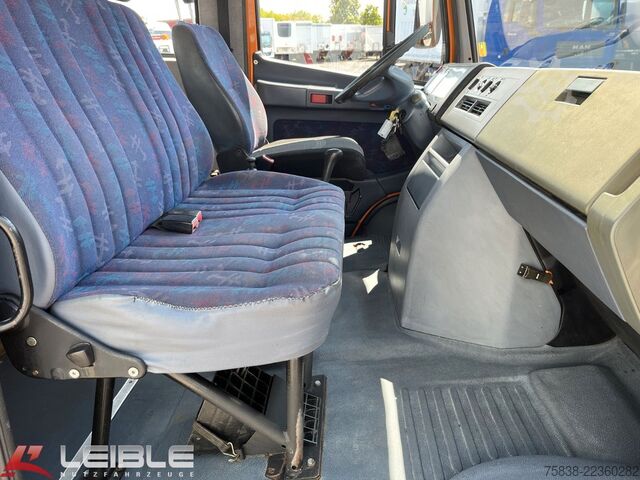 Pritschenwagen MERCEDES-BENZ 614D Vario*Pritsche*DoKa*192Tkm*AHK