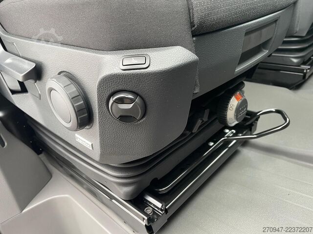 Panel van MAN TGE 3.180 L3H2 Kasten 4x4 STANDHZ ACC LENKRADHZ