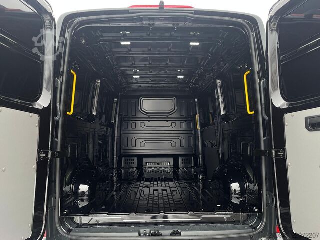 Panel van MAN TGE 3.180 L3H2 Kasten 4x4 STANDHZ ACC LENKRADHZ