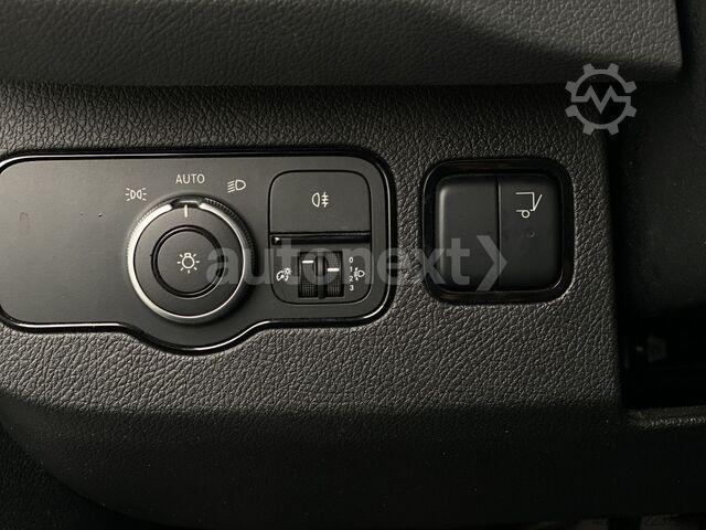 Box van MERCEDES-BENZ Sprinter 315 MAXI *LADEBORDWAND* 1.HAND+3-SITZE