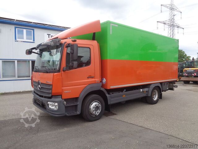Box truck MERCEDES-BENZ Atego 1324 L 5,3 M Klima 2 x AHK Sperre RFK