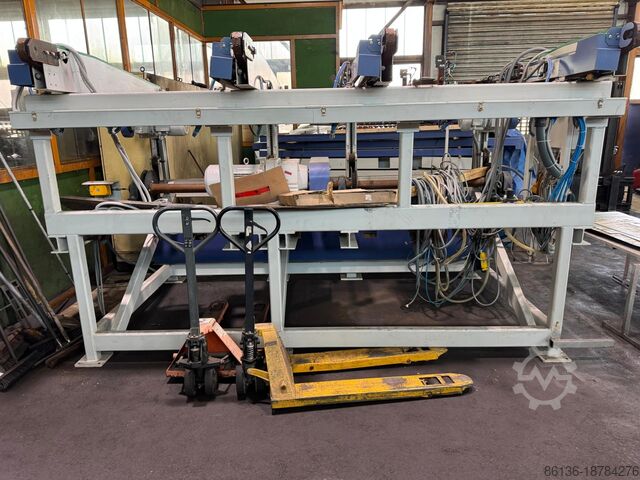 Hobel- und Kehlautomat WEINIG EM 820    120 m/ min