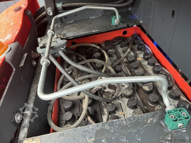 Hochhubkommissionierer Linde V12