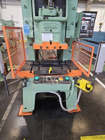 Eccentric press AMADA TP 80C-X2 80ton