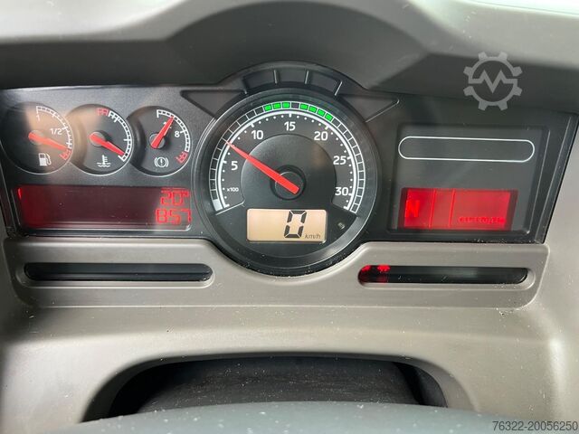 Schiebeplane Renault MIDLUM 220-12 L E5 SCHUIFZEIL + LAADKLEP / SLAA...