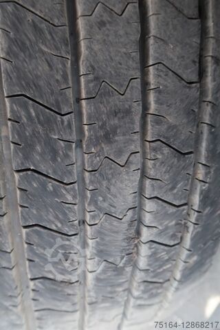 Standard truck tractor Mercedes-Benz 1843 LS