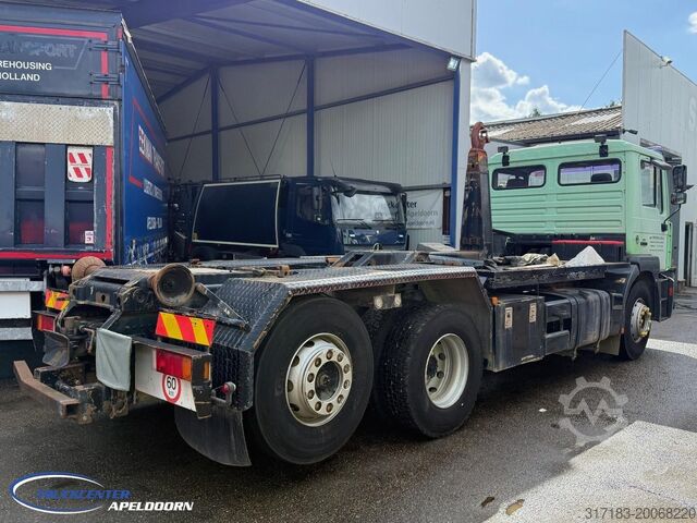 Hakenarmsystem MAN 26.403 6x2 Stuuras, ADR