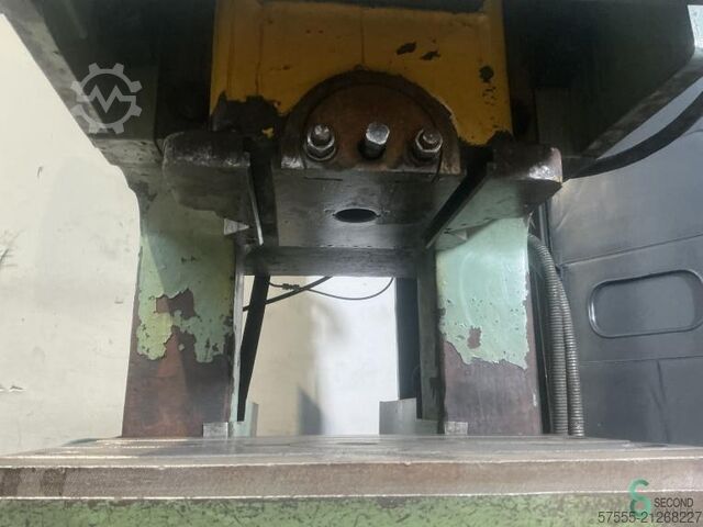 Exzenterpressen  Stanko KD2128K, 63t 1986 Stanko 