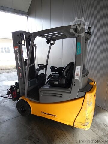 Elektro 3 Rad-Stapler Jungheinrich EFG 220 - 464 DZ