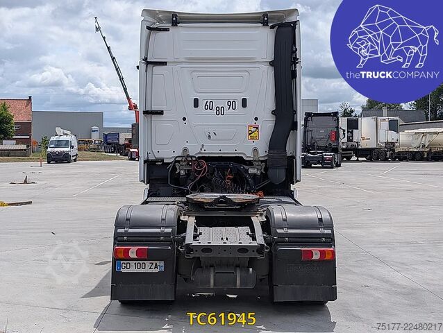 Standard-SZM Mercedes-Benz Actros L Pro Cabin 1953