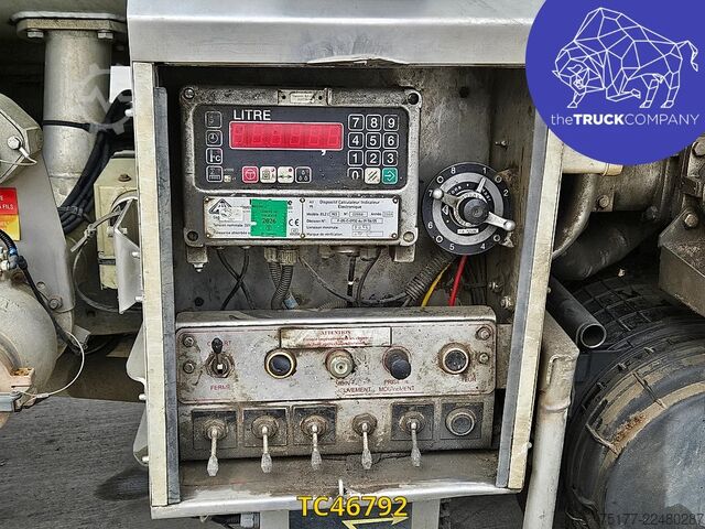 Tanker truck Renault Premium 320