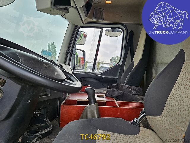 Tanker truck Renault Premium 320