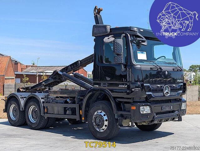 Container transportation Mercedes-Benz Actros 3344