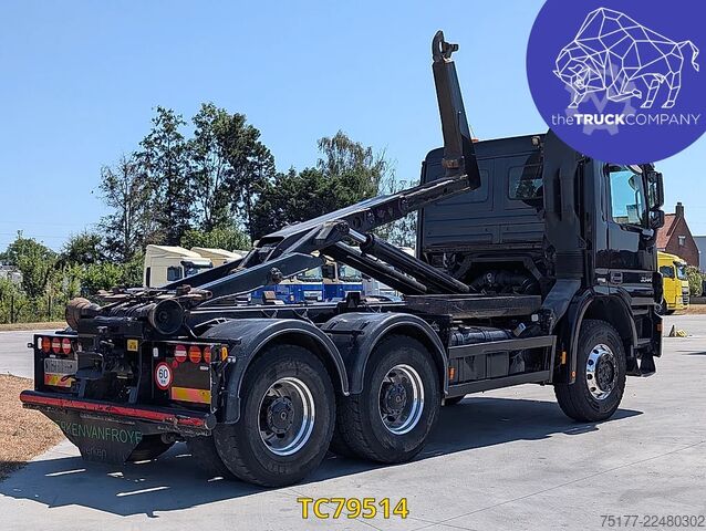Container transportation Mercedes-Benz Actros 3344
