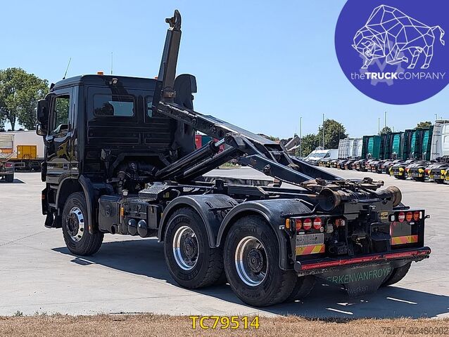 Container transportation Mercedes-Benz Actros 3344