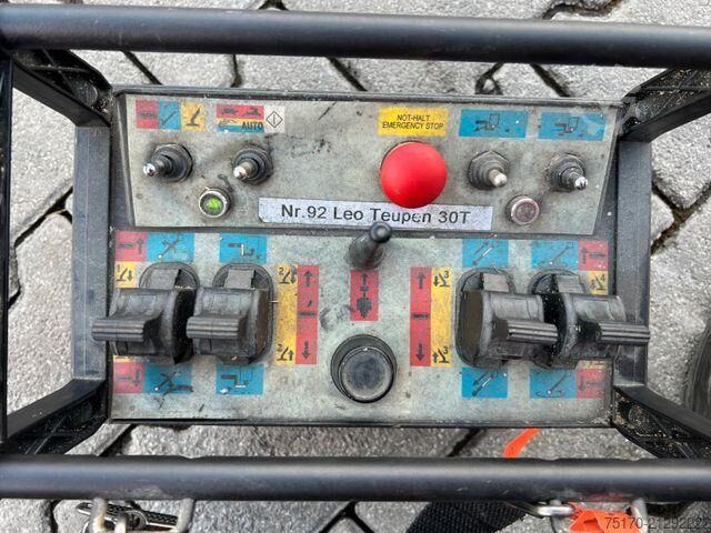 Lifting platform Teupen LEO 30T / 2.128h / 30m Arbeitshöhe