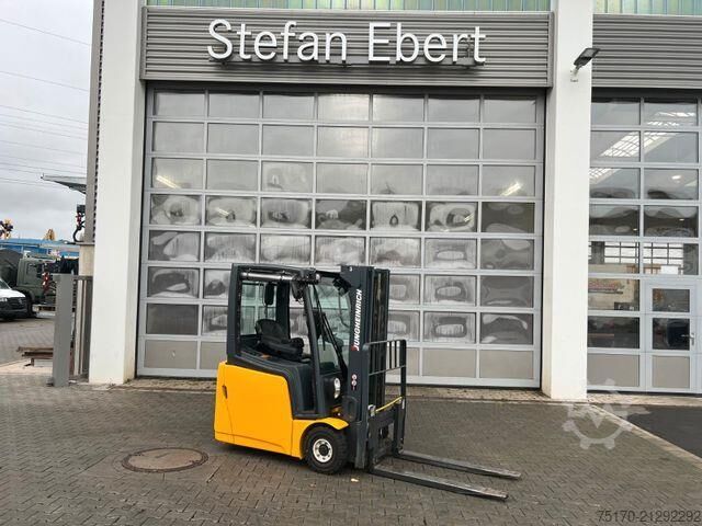 Forklift Jungheinrich EFG 215 / Triplex: 4.25m! / SS / 1.285h / 2021