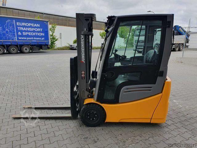Forklift Jungheinrich EFG 215 / Triplex: 4.25m! / SS / 4.297h!