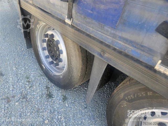 Open semitrailer with tarp Schmitz Cargobull Semitrailer Curtainsider Mega